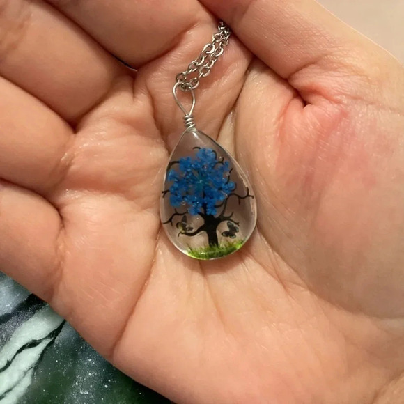Resin Flower Pressed & Tree Tear Drop Pendant Charm Stainless Steel Necklace - Picture 1 of 2